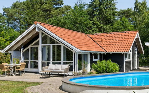 Saija - 2.1Km from the Sea: Zuhause, Dach, Haus, Hütte, Estate, Garten, Landscaping, Bauernhaus, Gartenbauten, Abstellgleis
