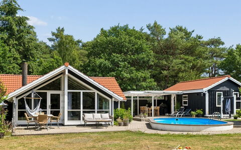 Saija - 2.1Km from the Sea: Zuhause, Haus, Hütte, Estate, Schatten, Bauernhaus, Veranda, Gartenbauten, Rasen, Garten