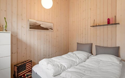 Vilhelm - 7.5Km from the Sea: Schlafzimmer, Bett, Holz, Interior Design, Bettdecke, Flooring, Fussboden, Bedding, Möbel, Decke