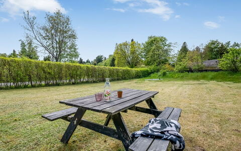 Vilhelm - 7.5Km from the Sea: Möbel, Tabelle, Gartenmöbel, Tisch Im Freien, Picknicktisch, Außenbank, Garten, Stuhl, Rasen, Küche & Esszimmer Tisch