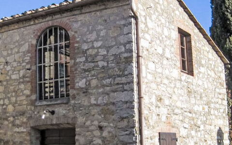 Fiore di Mandorlo: Wohngebiet, Zuhause, Haus, Tür, Wohnung, Vorort, Balkon, Hof, Garten, Auffahrt