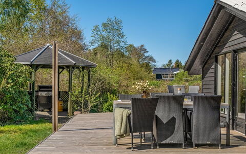 Bedrija - from the Sea: Möbel, Holz, Interior Design, Flooring, Fussboden, Stuhl, Zimmer, Decke, Wohnzimmer, Wohnung