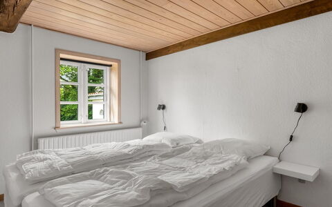 Nette - 15Km from the Sea: Wand, Holz, Schlafzimmer, Decke, Interior Design, Flooring, Bett, Fussboden, Bedding, Bettdecke