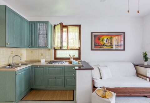 Veranda sul Conero: Möbel, Interior Design, Cabinetry, Flooring, Holz, Küche, Countertop, Fussboden, Küchengerät, Zimmer