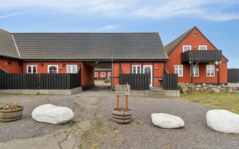 Hinrich - 4.5Km from the Sea: Die Architektur, Dach, Zuhause, Verbundwerkstoff, Daylighting, Abstellgleis, Auffahrt