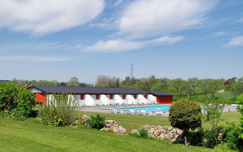 Hinrich - 4.5Km from the Sea: Die Architektur, Dach, Zuhause, Verbundwerkstoff, Daylighting, Abstellgleis, Auffahrt