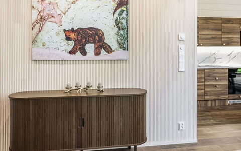 Villa Lumo: Holz, Möbel, Interior Design, Flooring, Fussboden, Holzbeize, Natürliches Material, Wohnzimmer, Hartholz, Bilderrahmen