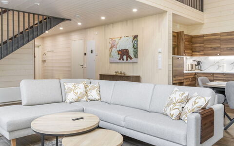 Villa Lumo: Holz, Flooring, Möbel, Interior Design, Couch, Fussboden, Wohnzimmer, Zuhause, Holzboden