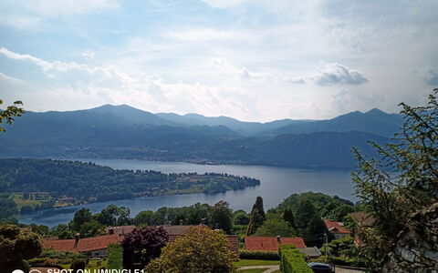 Bellavista Dimora Storica Vista Lago: Berg, Bergforms, Gewässer, Wasservorräte, Hügel, Natur, Hochland, Natürliche Landschaft, Landschaft, Gebirge