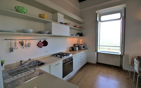 Bellavista Dimora Storica Vista Lago: Interior Design, Küche, Möbel, Flooring, Countertop, Decke, Beleuchtung, Fussboden, Küchengerät, Cabinetry