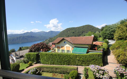 Bellavista Dimora Storica Vista Lago: Hügel, Bergstation, Hütte, Hecke, Villa, Balkon, Eco Hotel