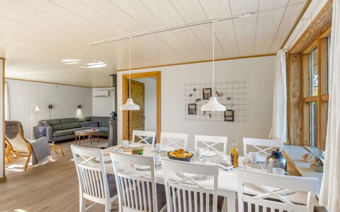 Elza - 700M from the Sea: Interior Design, Flooring, Möbel, Holz, Fussboden, Decke, Esszimmer, Light Fixture, Küche & Esszimmer Tisch, Tabelle