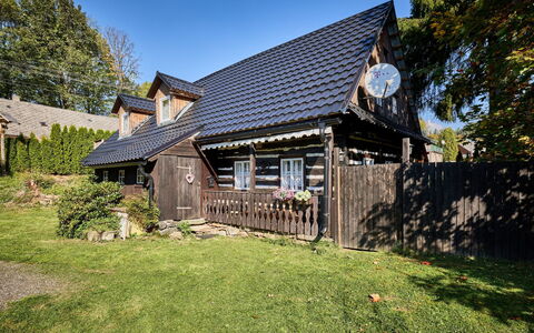 Roubenka U Potoka: Hütte, Haus, Dach, Zuhause, Abstellgleis, Hinterhof, Garten, Garten, Bauernhaus, Rasen