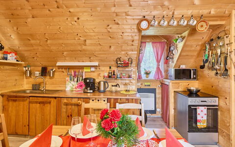 Roubenka U Potoka: Holz, Interior Design, Möbel, Zuhause, Flooring, Zimmer, Decke, Hütte, Blockhaus, Küche