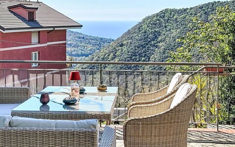 Canepa: Möbel, Gartenmöbel, Stuhl, Veranda, Balkon, Tisch Im Freien, Deck, Resort, Gebirge, Eco Hotel