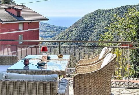 Canepa: Möbel, Gartenmöbel, Stuhl, Veranda, Balkon, Tisch Im Freien, Deck, Resort, Gebirge, Eco Hotel