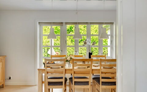 Seved - 440M from the Sea: Wohnung, Schatten, Balkon, Stuhl, Zaun, Gartenmöbel, Aluminium, Kunstrasen