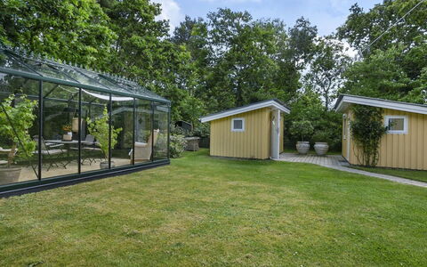 Holmsten - 250M to the Fjord: Möbel, Holz, Interior Design, Flooring, Fussboden, Stuhl, Zimmer, Decke, Wohnzimmer, Wohnung