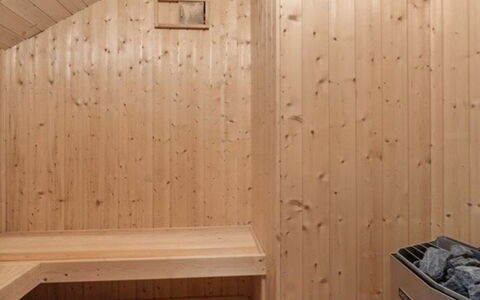 Caranus - 120M from the Sea: Schwimmbad, Bauernhaus, Estate, Villa, Resort, Hazienda, Eco Hotel, Hinterhof
