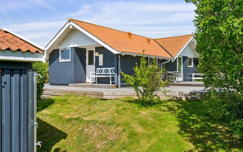 Caranus - 120M from the Sea: Schwimmbad, Bauernhaus, Estate, Villa, Resort, Hazienda, Eco Hotel, Hinterhof