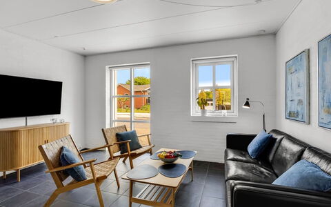 Alwina - 900M from the Sea