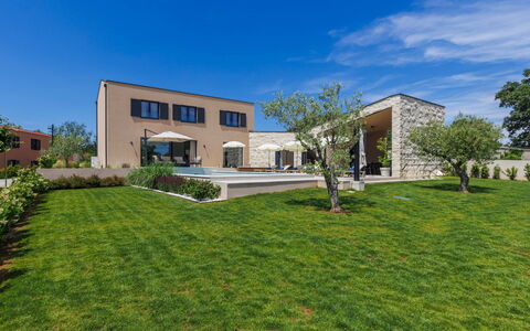 Sola: Wohngebiet, Zuhause, Estate, Garten, Auffahrt, Rasen, Landscaping, Villa, Vorort, Bauernhaus