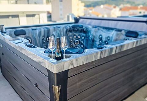 Trogir Okrug Gornji 326: Resort, Schwimmbad, Hotel, Ferienort, Strandresort, Hazienda, Thermae, Tropen, Villa