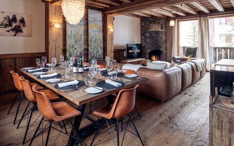 Chalet Genepy: Möbel, Holz, Tabelle, Interior Design, Decke, Küche & Esszimmer Tisch, Stuhl, Esszimmer, Hartholz, Zuhause