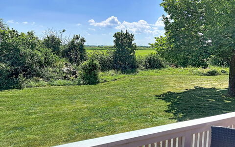 Villa Alvaret: Himmel, Grün, Gras, Strauch, Wiese, Landschaft, Einfach, Grundstueck, Garten