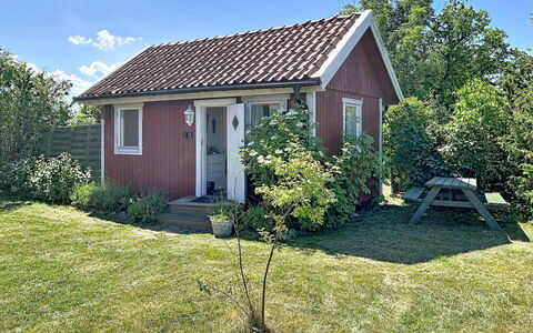 Villa Alvaret: Gebäude, Dach, Gras, Haus, Fenster, Holz, Hütte, Schuppen, Zuhause