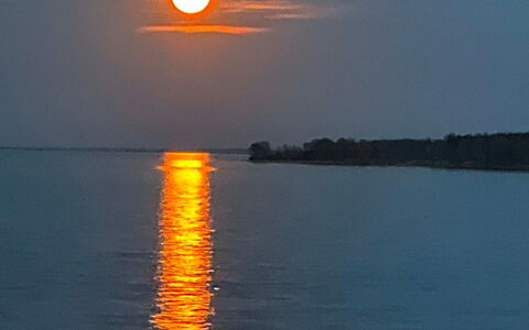 Danail - 250M from the Sea: Sonne, Wasservorräte, Wasser, Horizont, Sonnenuntergang, Afterglow, Dämmerung, Sonnenaufgang