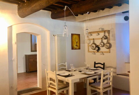 Le Loggine del Pignatello Apartment, Siena City: Möbel, Interior Design, Holz, Flooring, Fussboden, Decke, Stuhl, Küche & Esszimmer Tisch, Esszimmer, Tabelle