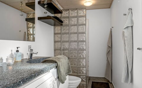 Ayen - 1.2Km from the Sea: Möbel, Holz, Interior Design, Flooring, Fussboden, Stuhl, Zimmer, Decke, Wohnzimmer, Wohnung