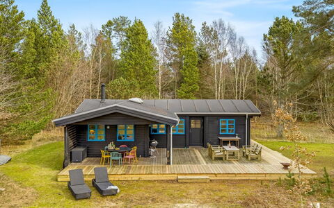 Aksinja - 500M from the Sea: Hütte, Zuhause, Blockhaus, Gartenbauten, Abstellgleis, Schuppen, Hütte, Garten, Bauernhaus, Wald