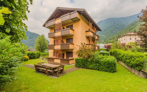 Ginepro: Balkon, Bergdorf, Senke, Estate, Bauernhaus, Villa, Hotel, Eco Hotel
