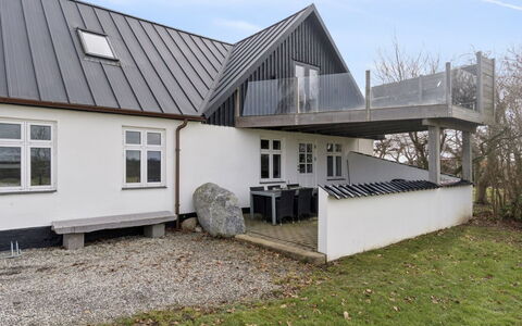 Strandulf - 1Km from the Sea: Möbel, Holz, Interior Design, Flooring, Fussboden, Stuhl, Zimmer, Decke, Wohnzimmer, Wohnung
