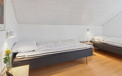 Amlethus - 2.3Km from the Sea
