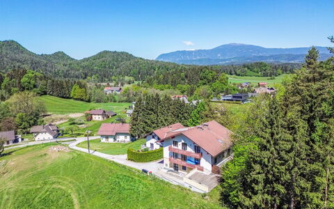 Apartamento Giovanna: Baum, Gras, Haus, Landschaft, Hügel, Ländliches Gebiet, Hochland, Zuhause, Einfach