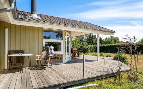 Alexis - 500M from the Sea: Holz, Veranda, Dach, Zuhause, Grundstueck, Hütte, Hartholz, Deck, Schatten, Estate