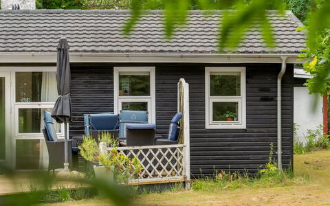Jamie - from the Sea: Blau, Hütte, Haus, Zuhause, Bauernhaus, Estate, Abstellgleis