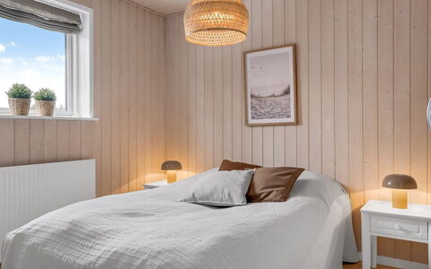 Fridhild - 450M from the Sea: Interior Design, Holz, Flooring, Fussboden, Decke, Schlafzimmer, Light Fixture, Möbel, Beleuchtung, Bett