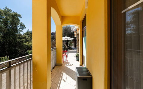Resort Antico Frantoio Doria: Wohnung, Resort, Stuhl, Schatten, Balkon, Küche & Esszimmer Tisch, Restaurant, Eco Hotel, Hotel