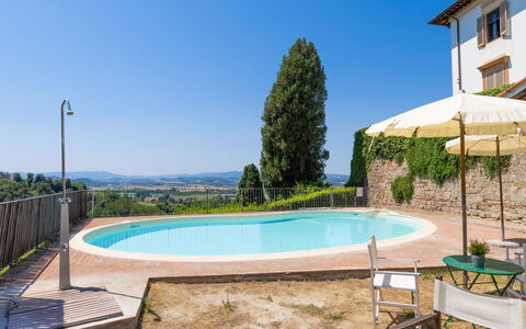 Palaia 629: Schwimmbad, Villa, Hotel, Resort, Eco Hotel
