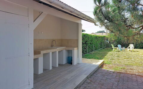 Genet: Fussboden, Schatten, Outdoor Struktur, Hinterhof, Beton, Garten, Holzbeize, Landscaping, Gartenbauten, Design
