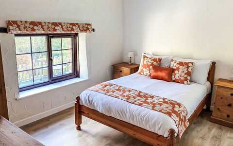 Windbury Cottage: Möbel, Holz, Stuhl, Fussboden, Meer, Balkon, Zaun, Deck, Hartholz, Holzbeize