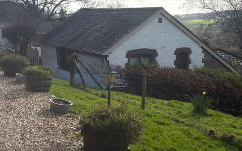Hartland Hideaways: Möbel, Holz, Stuhl, Fussboden, Meer, Balkon, Zaun, Deck, Hartholz, Holzbeize