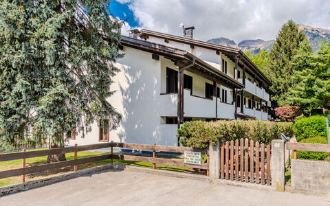 Bavdin: Gras, Haus, Ländliches Gebiet, Hütte, Dach, Zuhause, Landschaft, Einfach, Grundstueck