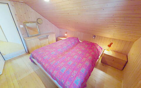 Rüttimätteli: Holz, Schlafzimmer, Fussboden, Flooring, Bett, Interior Design, Zimmer, Decke, Holzboden, Bettdecke