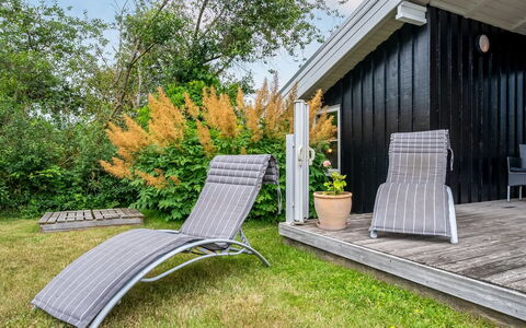 Hava - 250M from the Sea: Holz, Zuhause, Veranda, Deck, Hartholz, Dach, Holzbeize, Holzboden, Eco Hotel