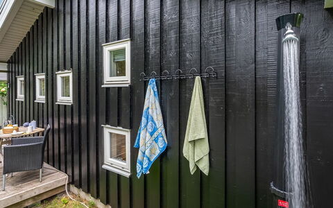 Hava - 250M from the Sea: Holz, Zuhause, Veranda, Deck, Hartholz, Dach, Holzbeize, Holzboden, Eco Hotel
